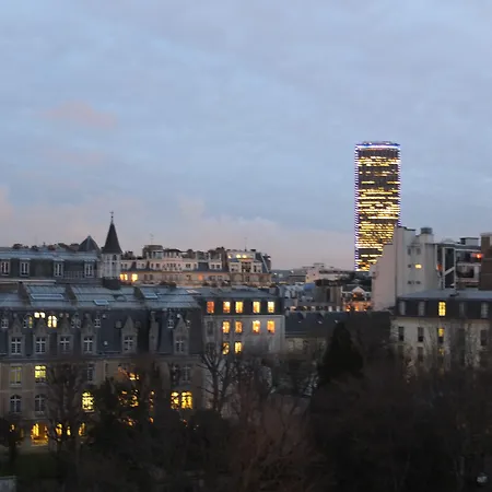 Saxe Eiffel Hotel