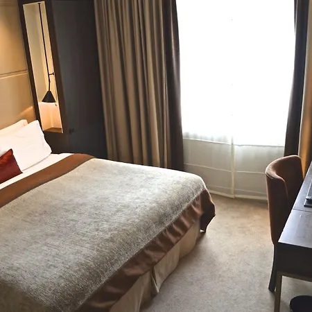 Saxe Eiffel Hotel