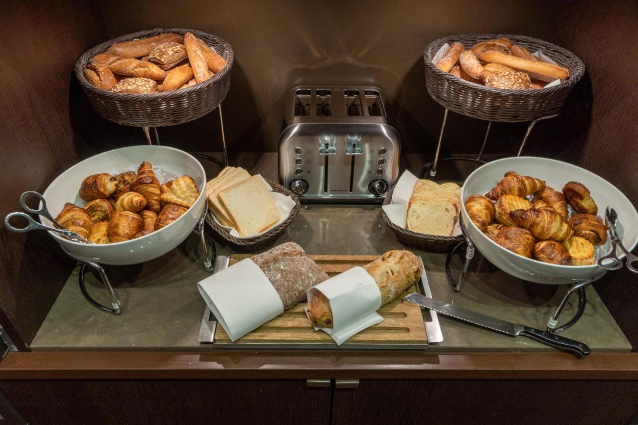 Hotel Saxe Eiffel 4*