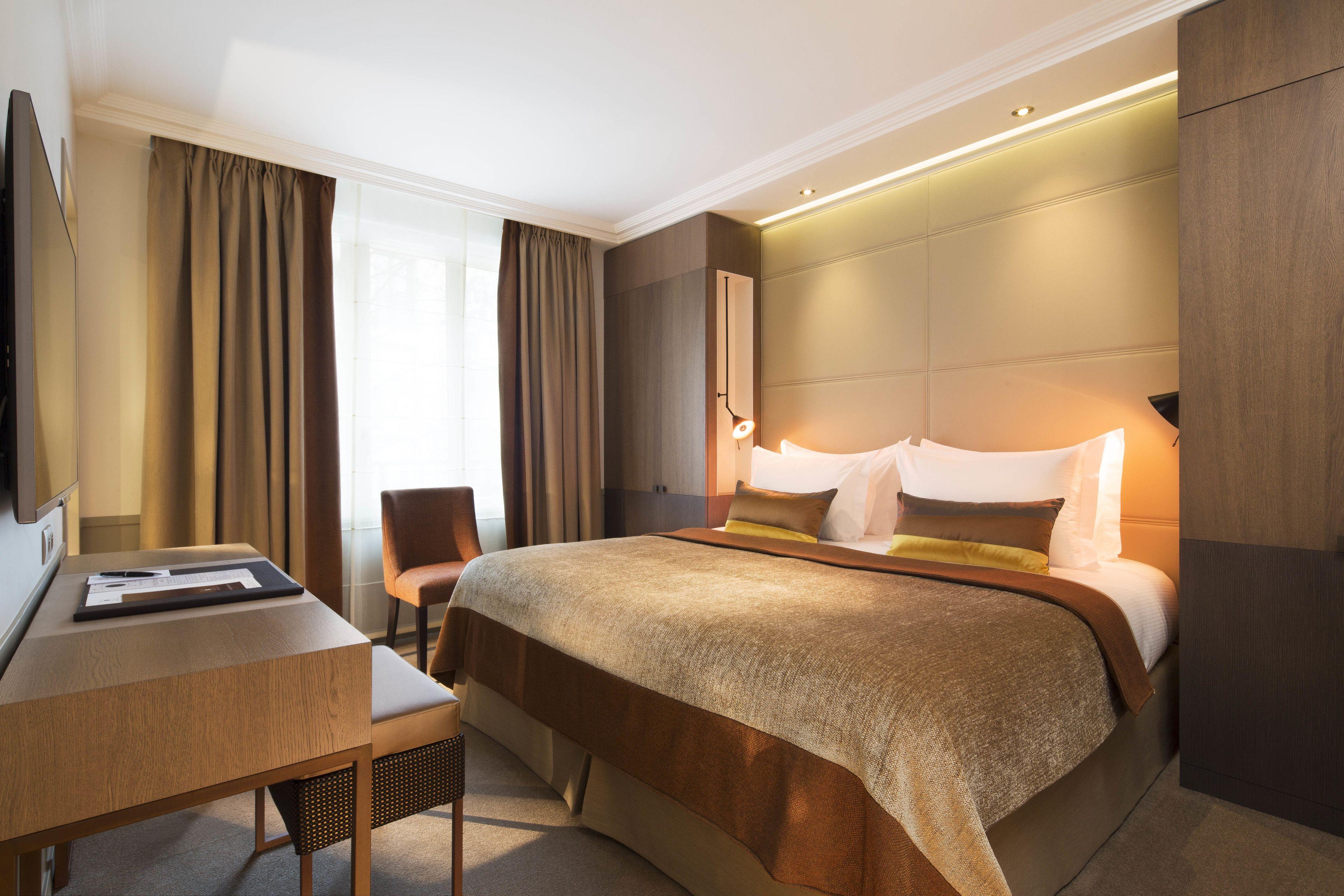 Saxe Eiffel Hotel Paris