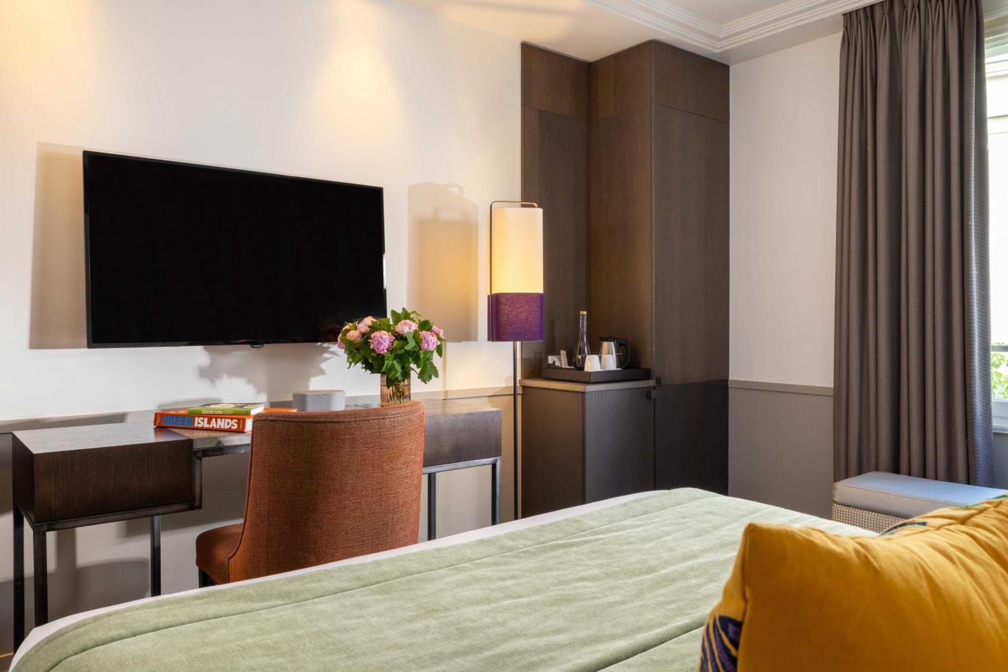 Hotel Saxe Eiffel 4*